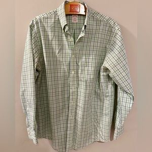Brooks Brothers 346 non iron button down shirt size medium